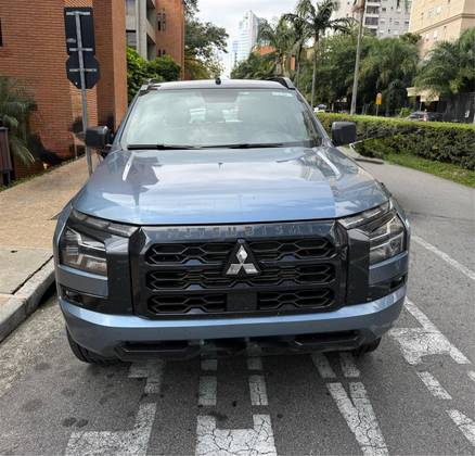 MITSUBISHI TRITON 2.4 BITURBO DIESEL CD TARMAC 4X2 AUTOMÁTICO MITSUBISHI TRITON 2.4 BITURBO DIESEL CD TARMAC 4X2 AUTOMÁTICO